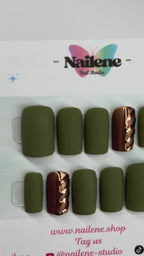Drill Diva Matte Hunter Green and Gold Abstract Press On Nails| Reusable Custom Nails